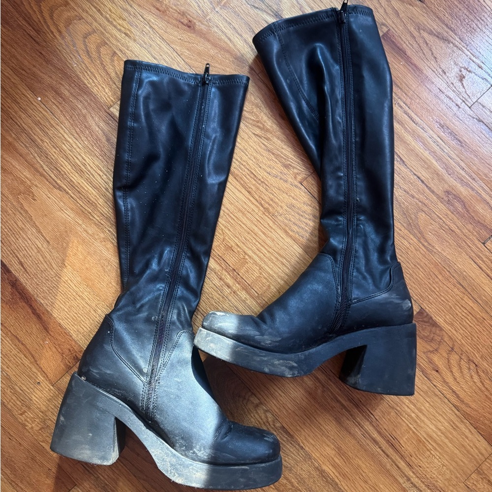Steve Madden Black Knee-High Leather Boots